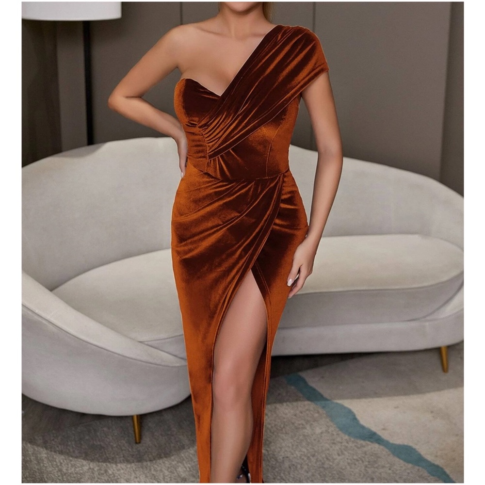 Luxe One Shoulder Sexy Party Holiday Evening Formal Dress - Picture 4 of 5